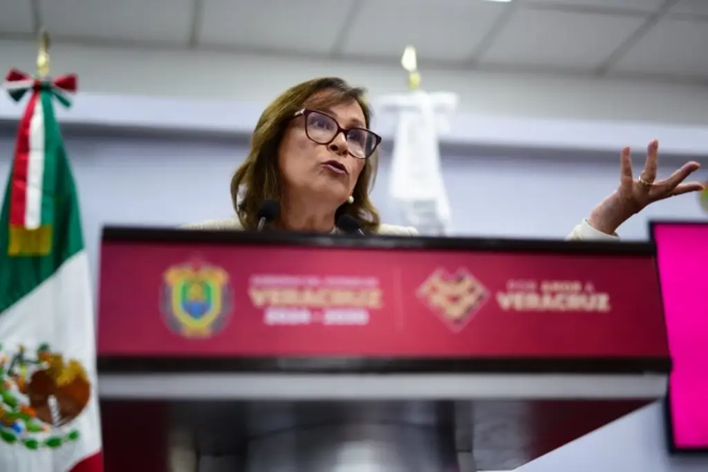 Imagen Nahle presenta denuncia por presunto daño patrimonial en Salud durante gobierno de Cuitláhuac