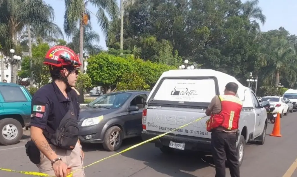 Imagen Muere de presunto infarto dentro de un automóvil en Fortín, Veracruz; así ocurrió