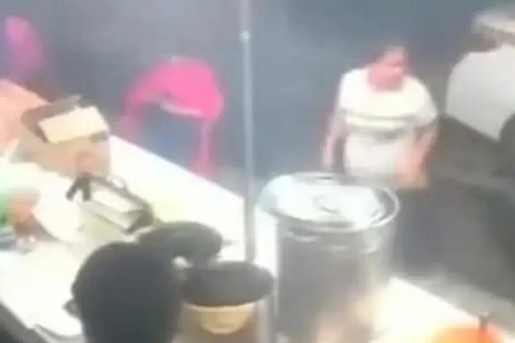 Imagen Mujer embarazada muere tras ser atropellada cuando compraba tacos en NL (+Video)