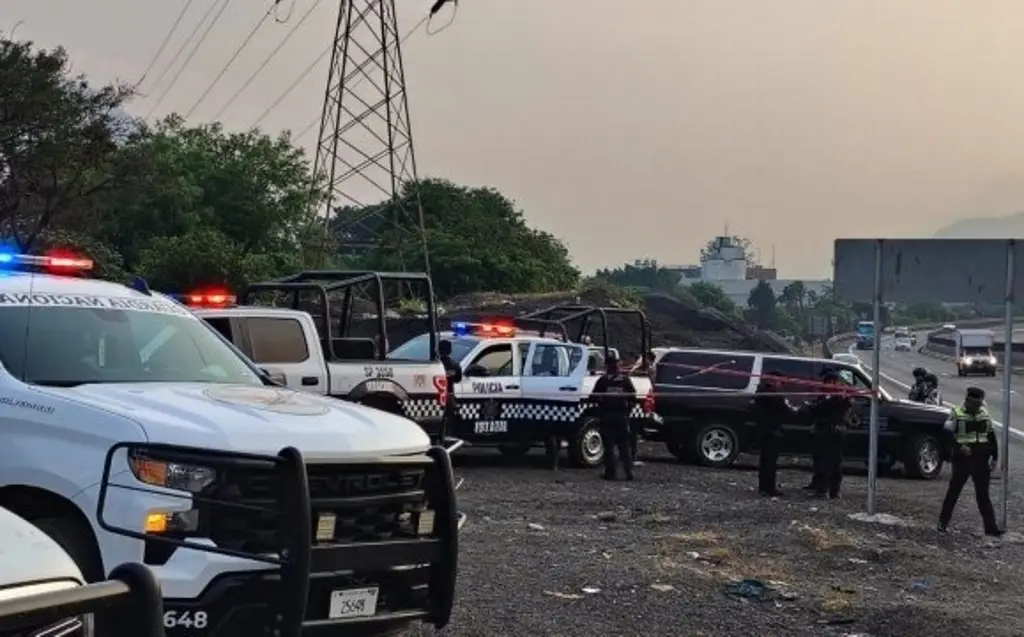 Imagen Hallan sin vida y con huellas de violencia a hombre en autopista de Veracruz 