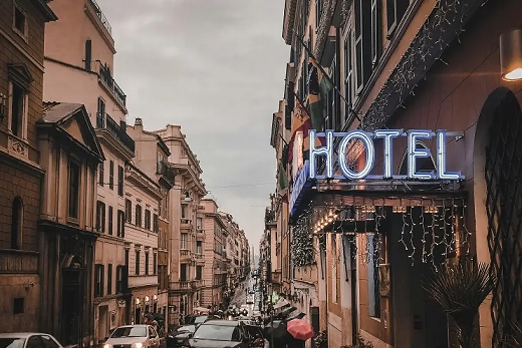 Imagen Multan con 500.000 euros a hoteles de Roma por irregularidades en días previos al cónclave
