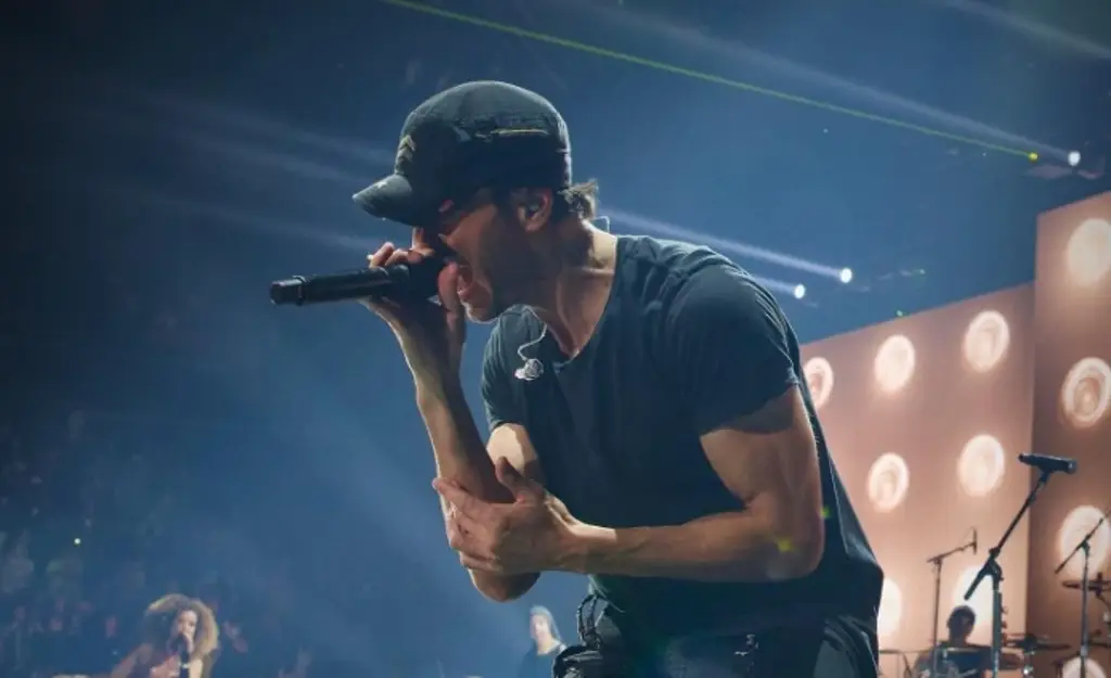 Imagen Enrique Iglesias celebra su 50 cumpleaños en plenitud personal 