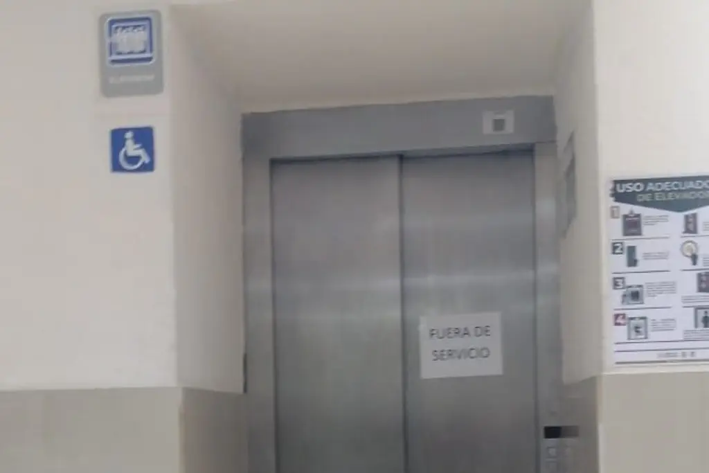 Imagen Sin funcionar el elevador en la Clínica 57 del IMSS en Veracruz 