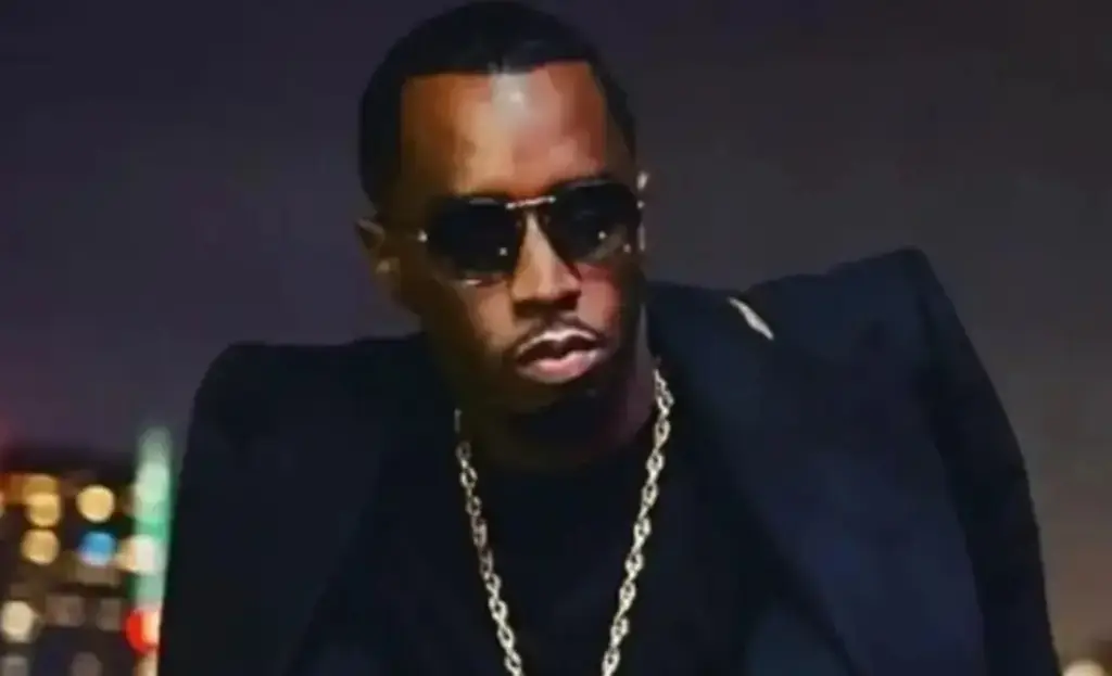 Imagen Estríper afirma que Sean Diddy le pagó en varias ocasiones para tener relaiones con víctima