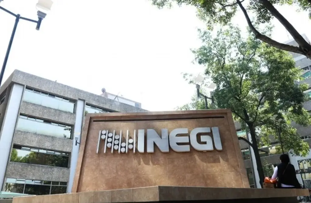 Imagen Producción industrial mensual cae 0.9%: INEGI