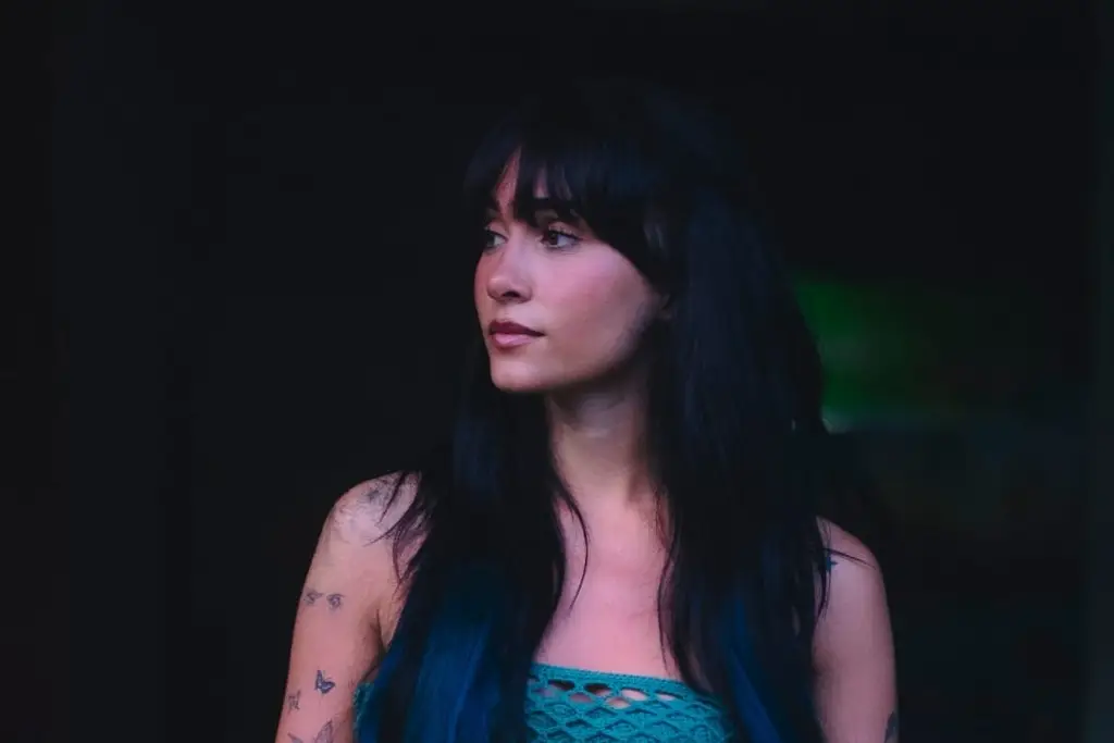 Imagen La española Aitana lanza su esperada canción '6 de Febrero' (+video)