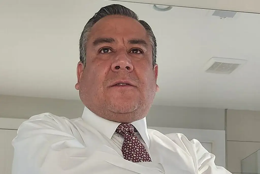 Imagen Renuncia el primer ministro de Perú un día antes de someterse a una censura en el Congreso