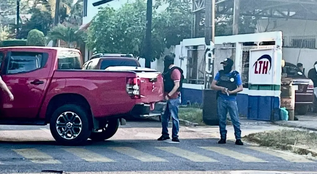 Imagen Incautan un vehículo en operativo realizado en fraccionamiento de Veracruz 