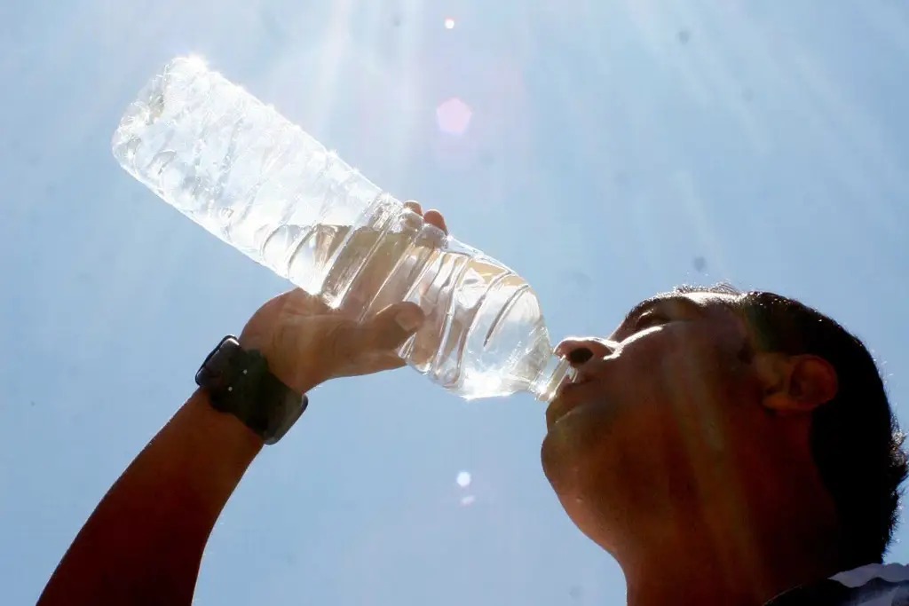 Imagen Estos son los síntomas que se presentan al sufrir golpe de calor