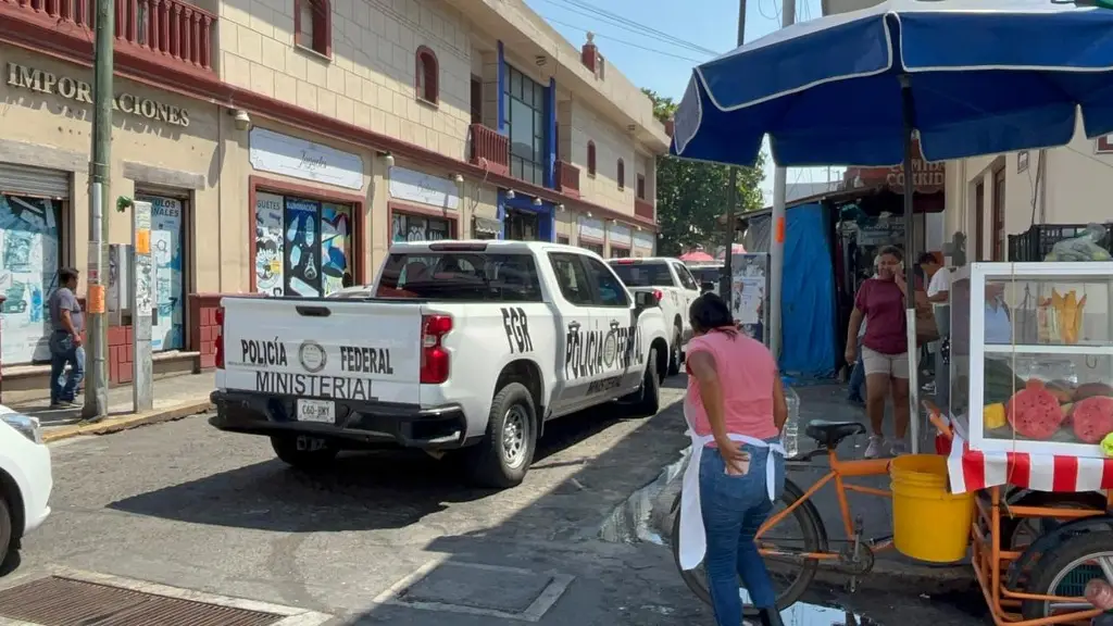 Imagen Continúa el operativo en zona de mercados de Veracruz 