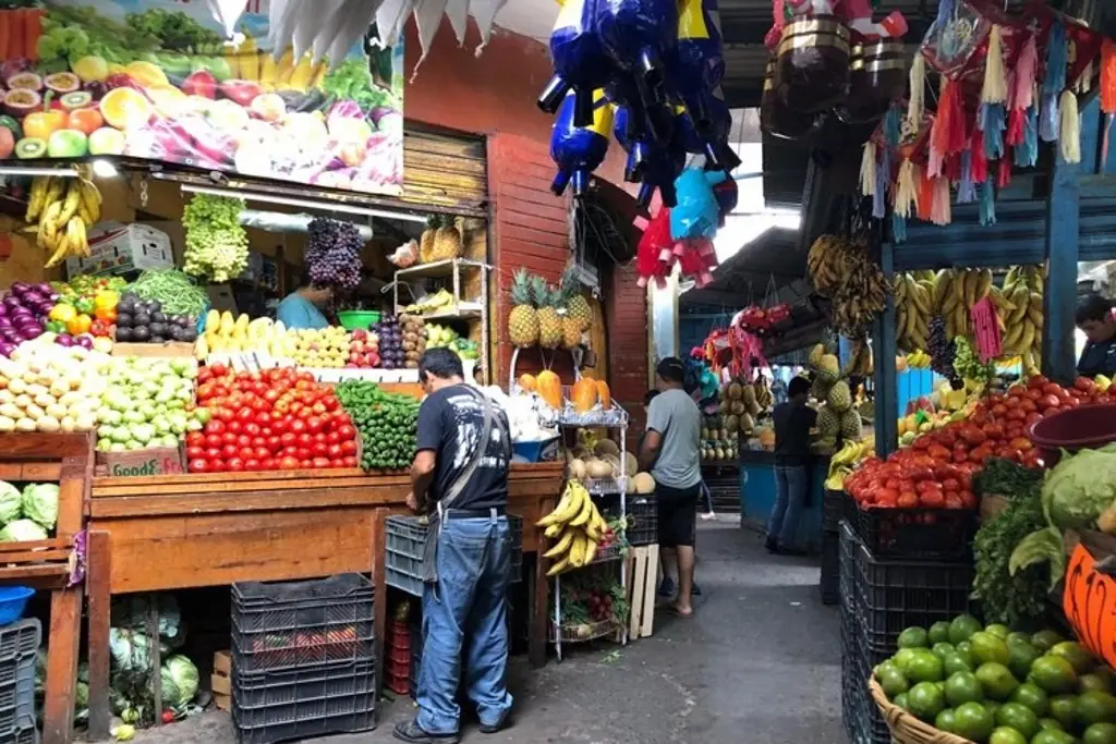 Imagen Carolina Gudiño remodelará mercado Unidad Veracruzana