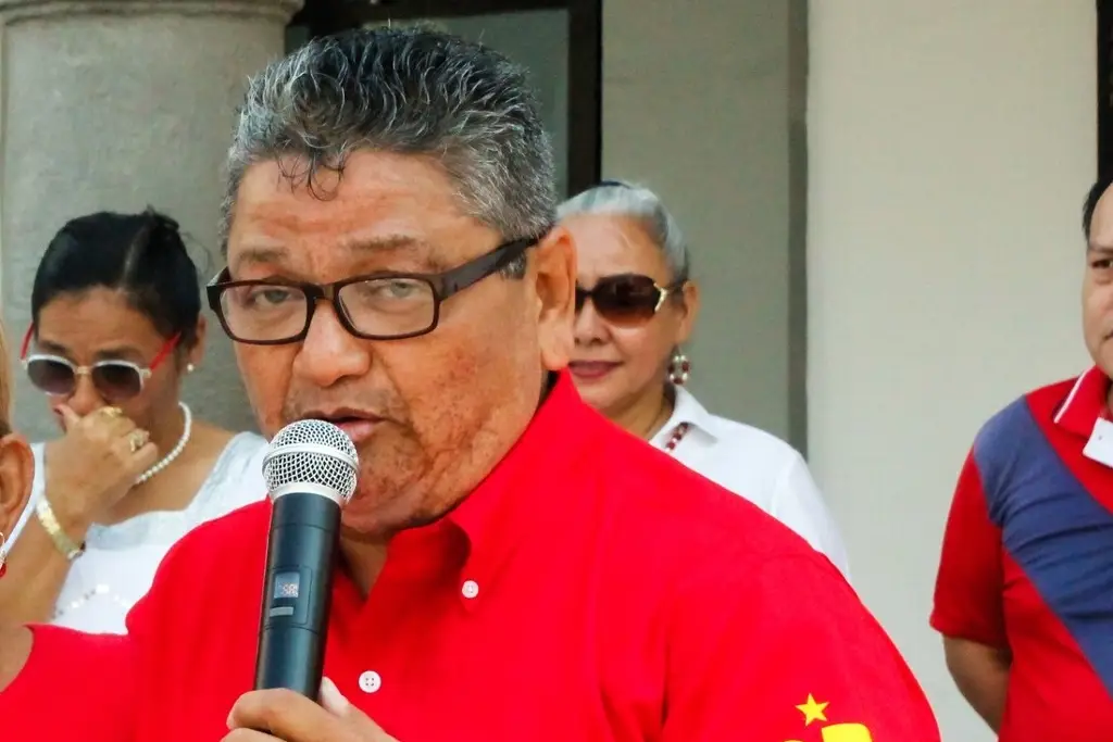 Imagen Mario Wong, candidato del PT a la alcaldía de Veracruz, confirma asistencia a debate de XEU 