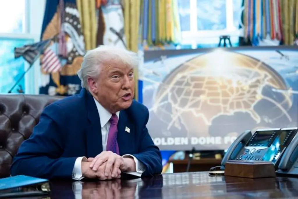 Imagen Donald Trump anuncia construcción de domo antimisiles; busca proteger a su país 