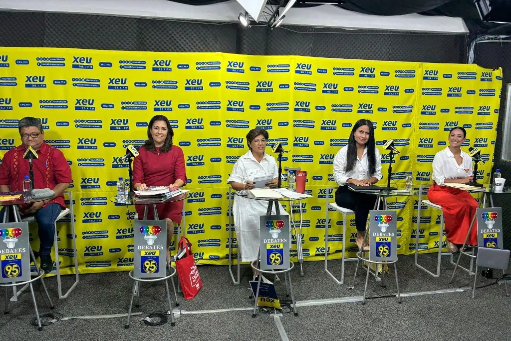 Imagen Acusaciones y señalamientos en el debate de XEU de candidatos a la alcaldía de Veracruz 