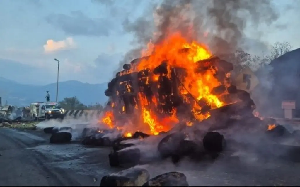 Imagen Se registra aparatosa carambola en autopista de Veracruz 