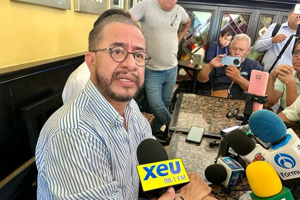 Imagen Diputado federal lamenta asesinato de candidatos en Veracruz y llama a la paz