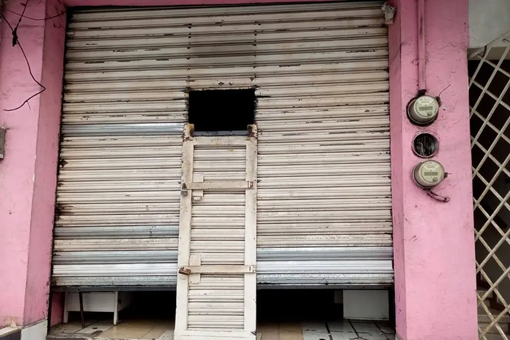 Imagen Roban bolsas, carteras, relojes y dinero en negocio sobre Miguel Alemán