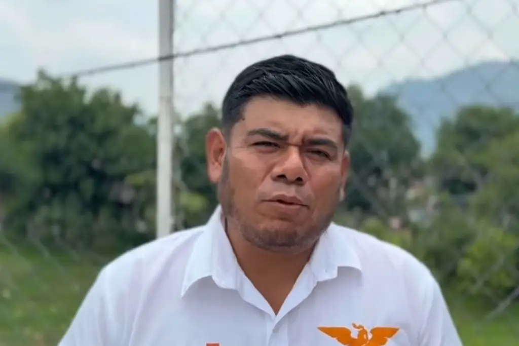 Imagen Candidato de MC en Jilotepec se deslinda de incendio de camioneta de Morena; pide se investigue