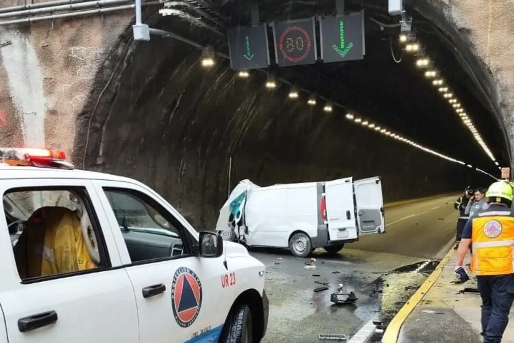 Imagen Choque en túnel deja 3 muertos en la Álvaro Obregón, de la Ciudad de México