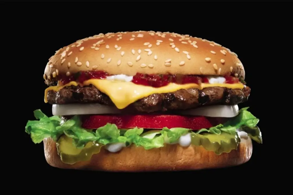¡Sólo hoy miércoles! Hamburguesa con queso a solo un peso ¿Dónde?