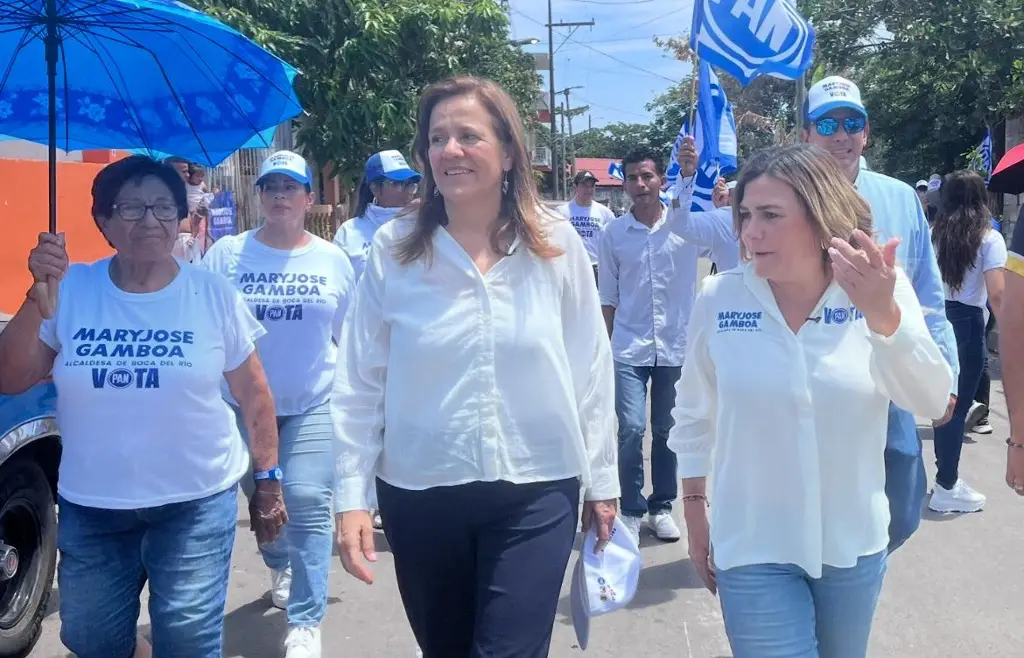 Imagen Margarita Zavala realiza recorrido en apoyo de Maryjose Gamboa en Boca del Río 
