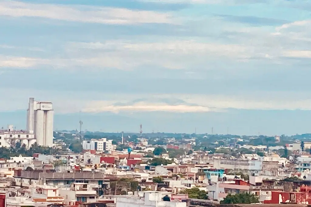 Imagen Pico de Orizaba y Cofre de Perote desde Veracruz