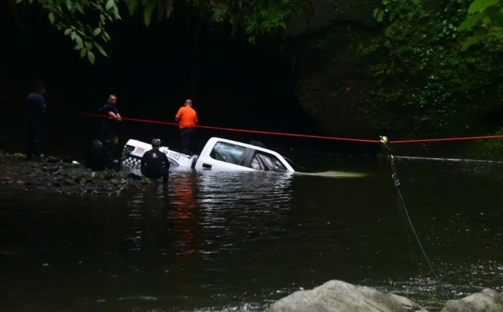 Imagen Cae patrulla de SSP a barranca en Teocelo con 6 elementos