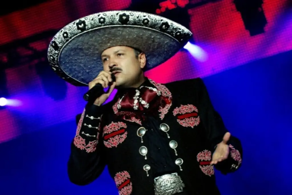 Imagen Pepe Aguilar lanza disco con 