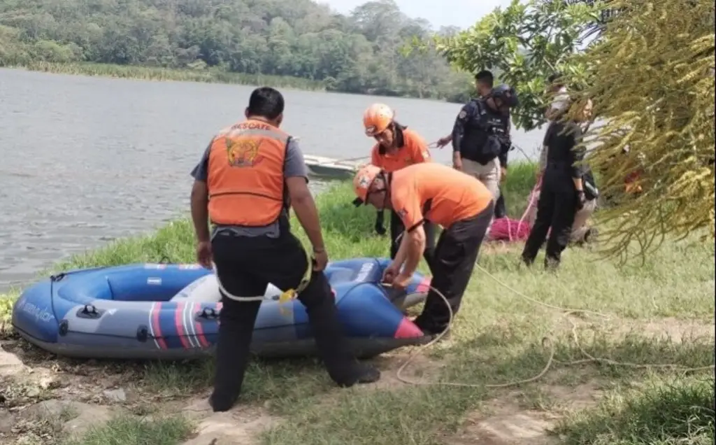 Imagen Joven pierde la vida ahogado en laguna de Xalapa, Veracruz; otro se salva de morir