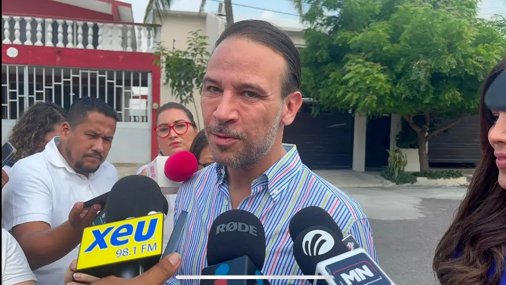 Juan Manuel Unánue reporta jornada electoral en calma en Boca del Río