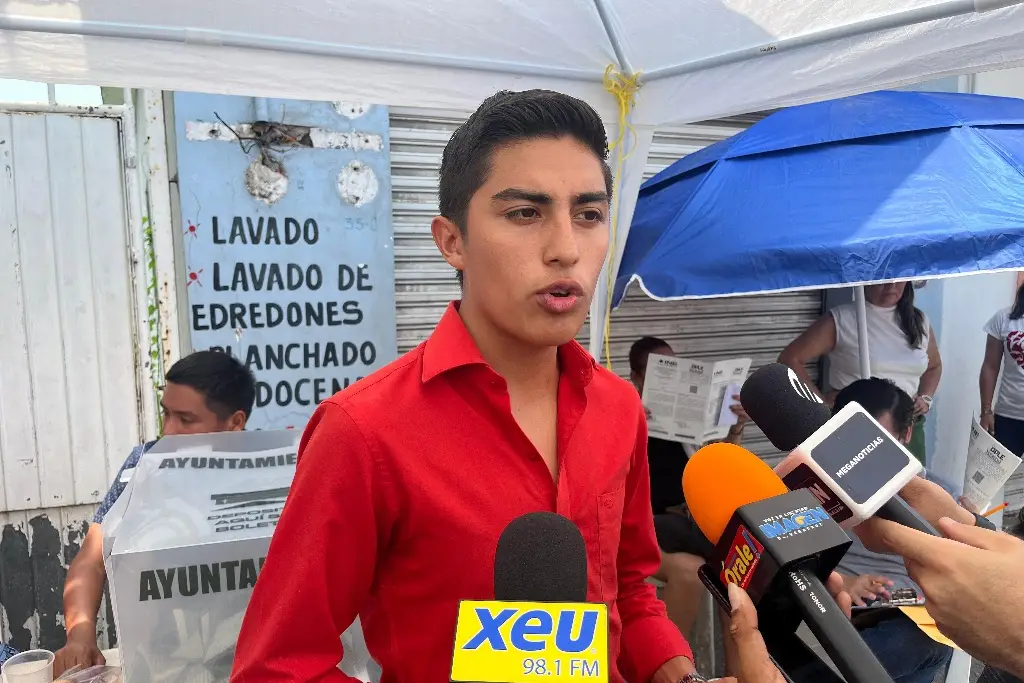 Imagen Vamos a tener una jornada en paz, democrática y en libertad: Ernesto Vivas candidato del PRI en Boca del Río