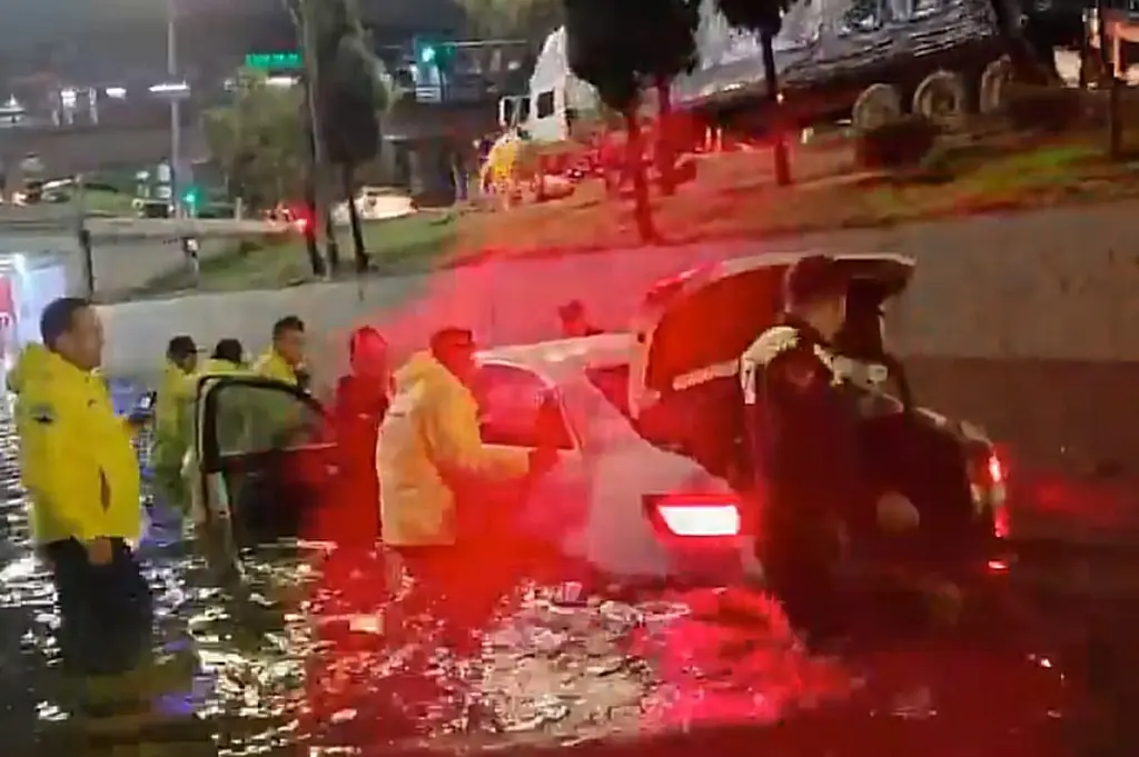 Imagen Lluvias torrenciales azotan a la CDMX y provocan severas inundaciones (+Video)