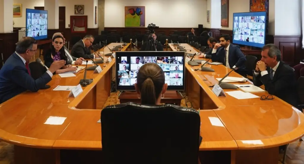 Imagen Sheinbaum se reúne con empresarios; evalúan impacto de aranceles a acero y aluminio
