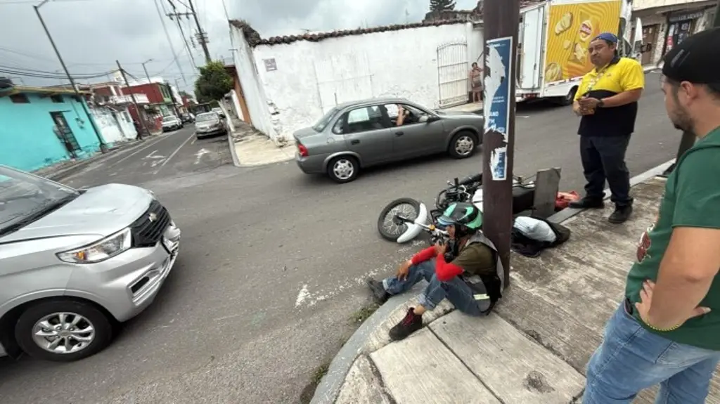 Imagen Motociclista lesionado tras choque en Orizaba