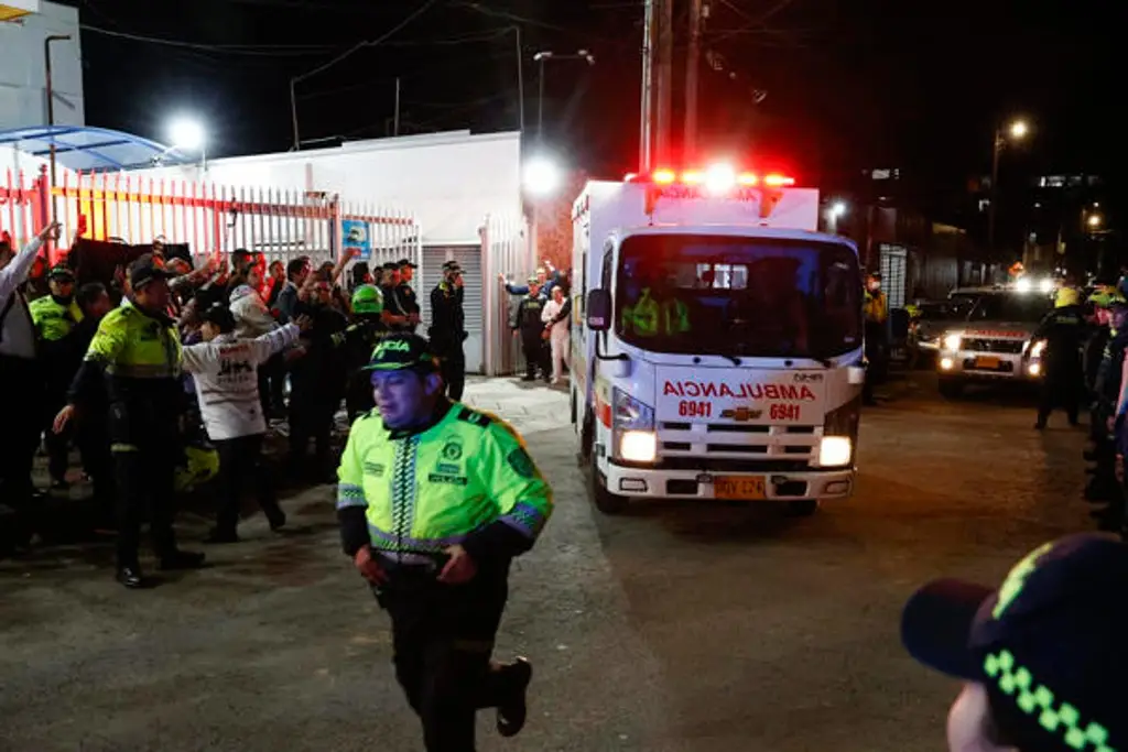 Imagen Aspirante presidencial en Colombia sale de operación; se mantiene en estado crítico
