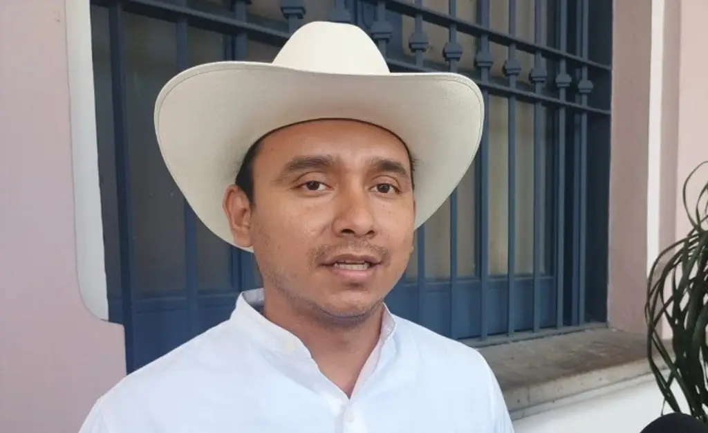 Imagen Por presuntas irregularidades en cómputo electoral, PRI exige recuento total en Chontla, Veracruz