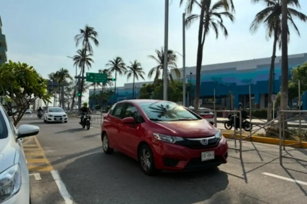 Imagen Reducción de carril por instalación de gradas del Carnaval de Veracruz 
