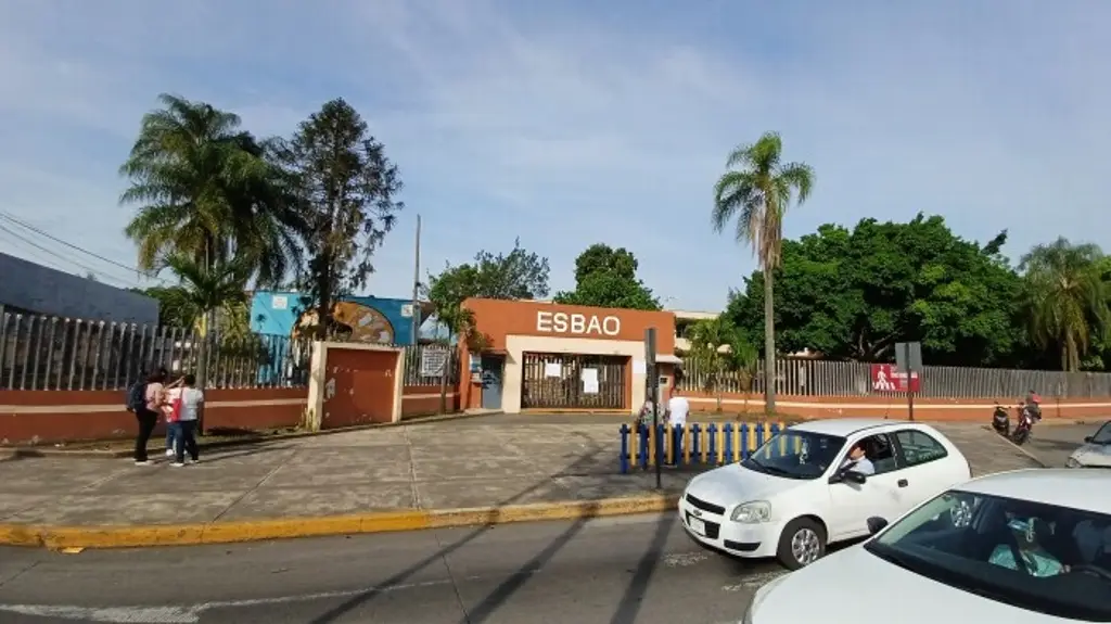 Imagen Docentes toman la ESBAO en Córdoba, rechazan designación de director foráneo