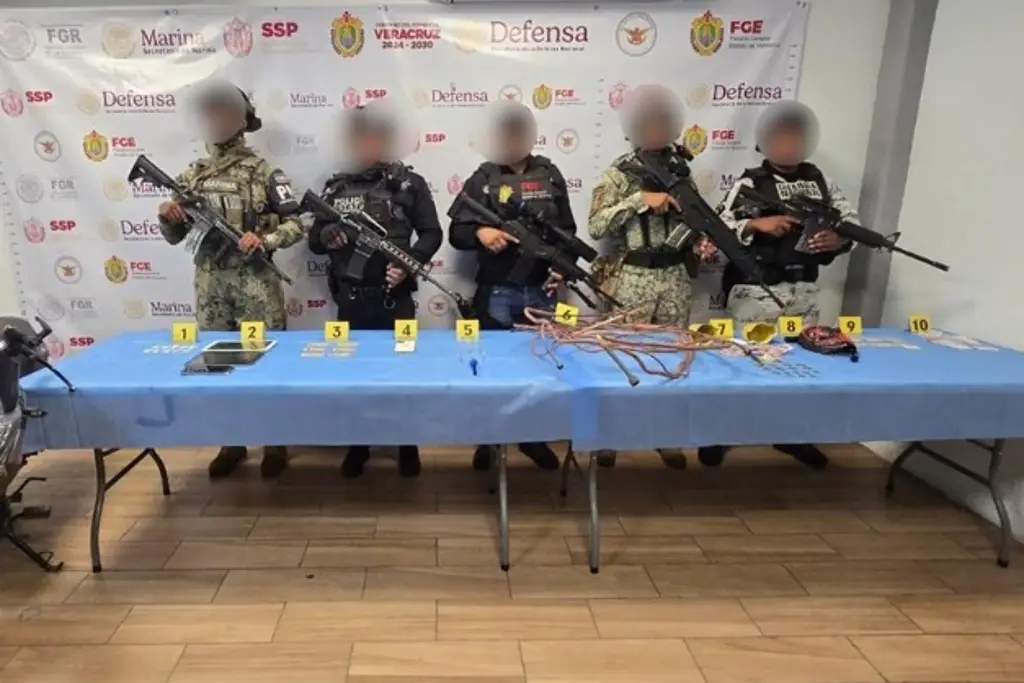 Imagen Cateo deja varios objetos asegurados en Orizaba, Veracruz; entre ellos una moto