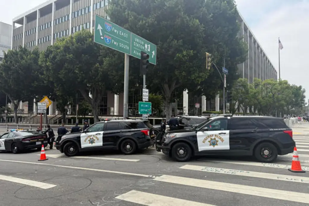 Imagen Revelan que soldados en Los Ángeles tienen autorización temporal para detener civiles