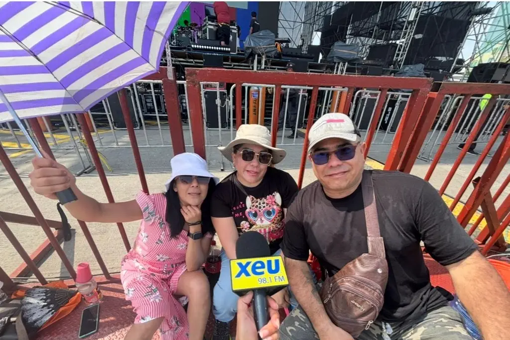 Imagen Fans llegan desde temprano al bulevar Vicente Fox para el Salsa Fest 2025 