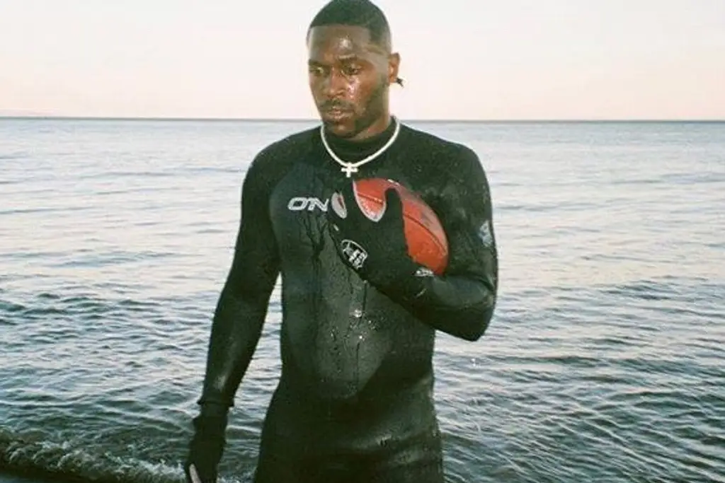 Imagen Por intento de asesinato, policía busca a Antonio Brown, exestrella de la NFL