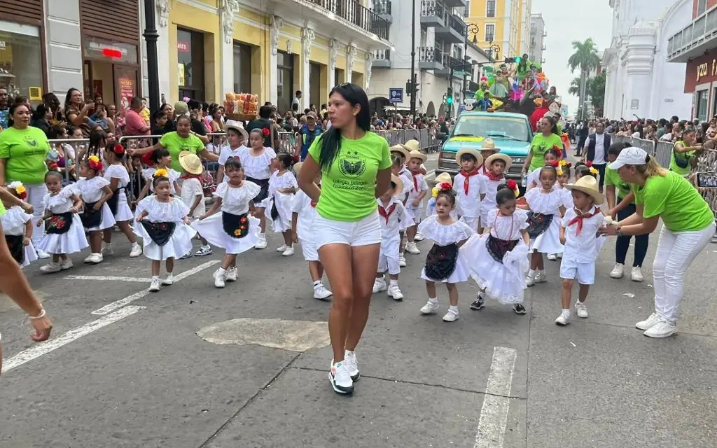 Imagen Anuncian desfile infantil del Carnaval de Veracruz ¿Cuál será la nueva ruta?