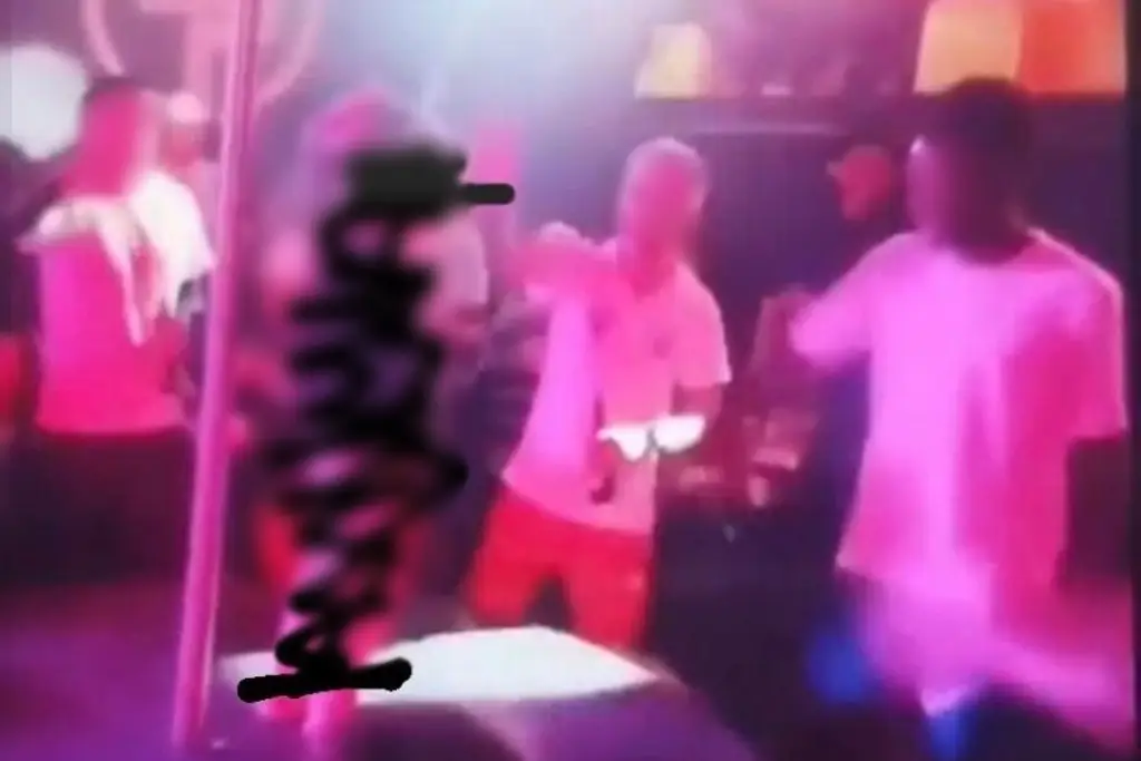 Imagen Indigna video de niña bailando en centro nocturno; Las brujas del mar condenan el hecho