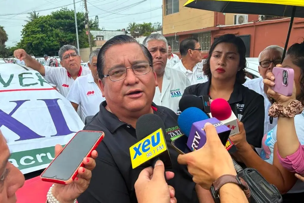 Imagen Taxistas de Veracruz piden no dejar entrar a Uber y otras aplicaciones