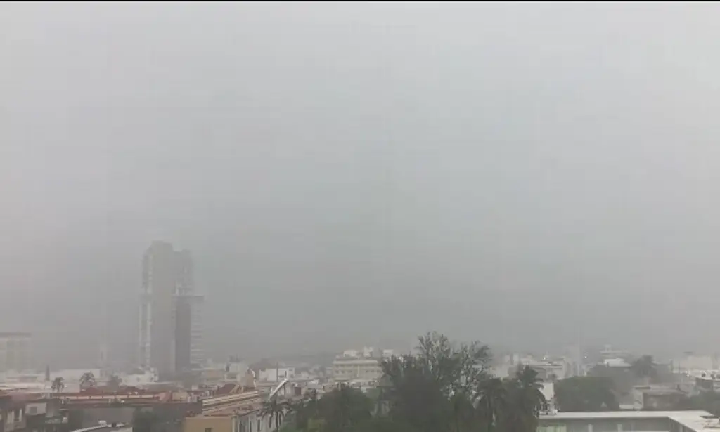 Imagen Intensa tormenta eléctrica y fuerte lluvia en Veracruz-Boca del Río (+Video)