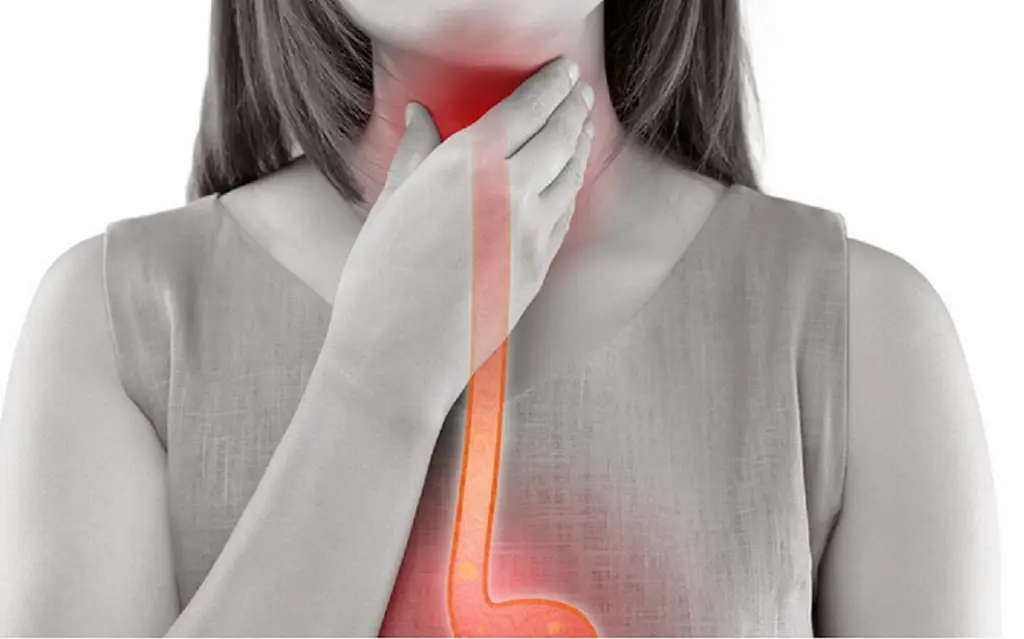 Imagen Nueva variante de COVID-19 provoca dolor de garganta severo; 