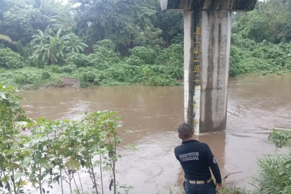 Imagen Así amaneció el río Jamapa tras las lluvias que dejó Erick