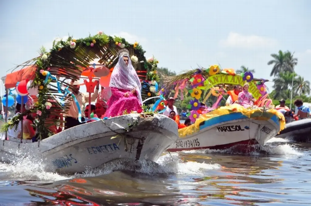 Imagen Las Fiestas de Santa Ana se deben promocionar más: Canirac 