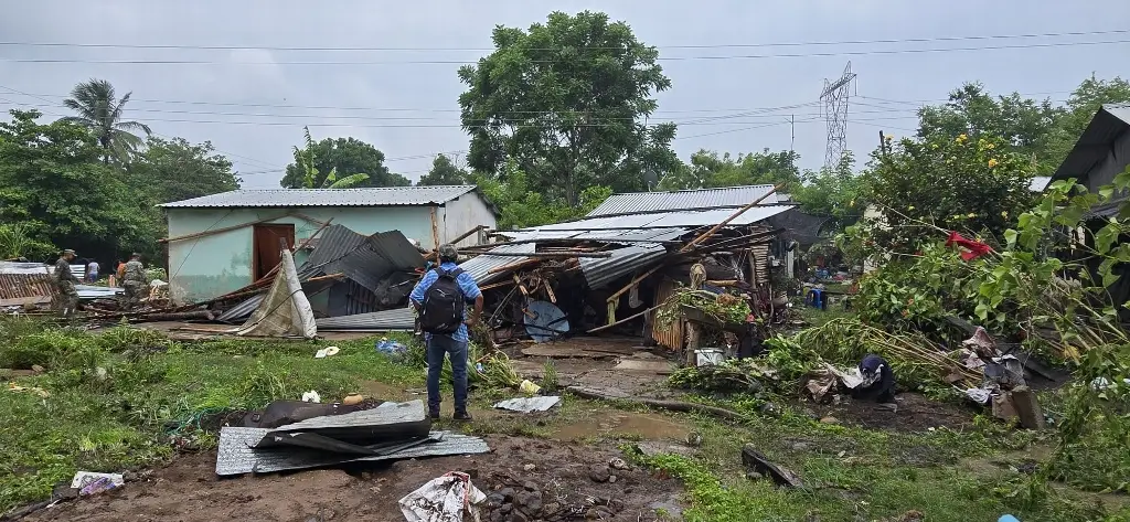 Imagen Lluvias dejan daños en viviendas, inundaciones y deslaves en Tántima, Veracruz